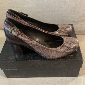 5.5 Brand New Snake Skin B. Makowsky Heels